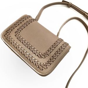 | on the go convertible fanny pack/ bag |